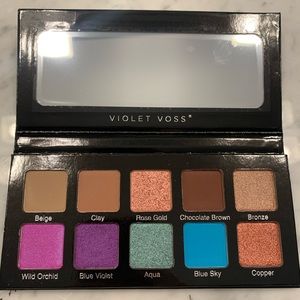 Violet Voss Essentials 2 Palette